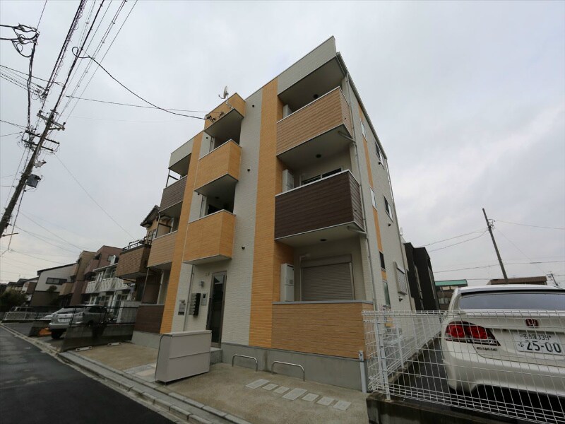 フランド本陣の物件外観写真