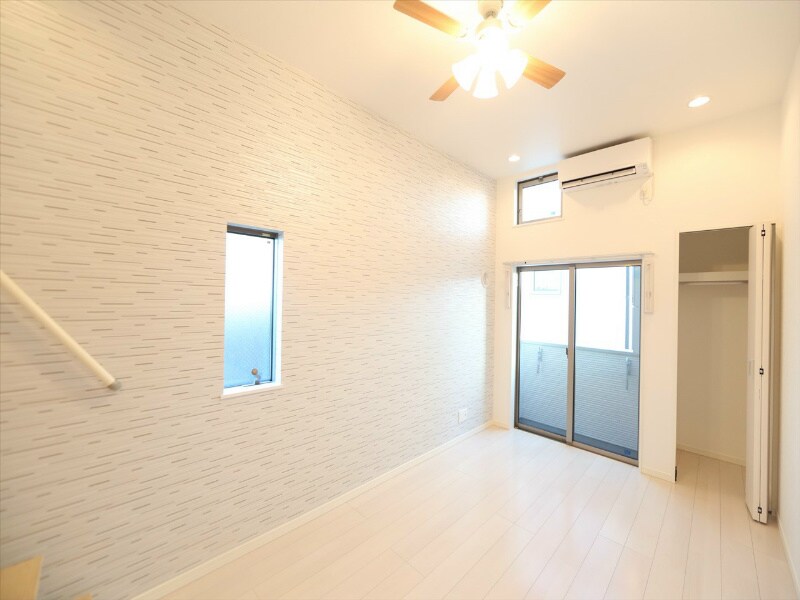 ＭＡＩＳＯＮ ＬＡ ＬＵＭＩＥＲＥ（メゾンラルミエール）の物件内観写真