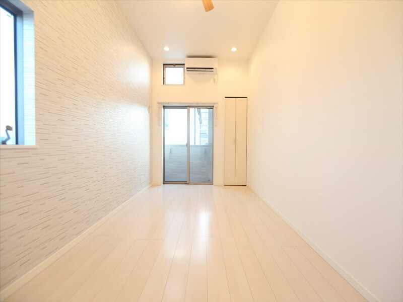 ＭＡＩＳＯＮ ＬＡ ＬＵＭＩＥＲＥ（メゾンラルミエール）の物件内観写真