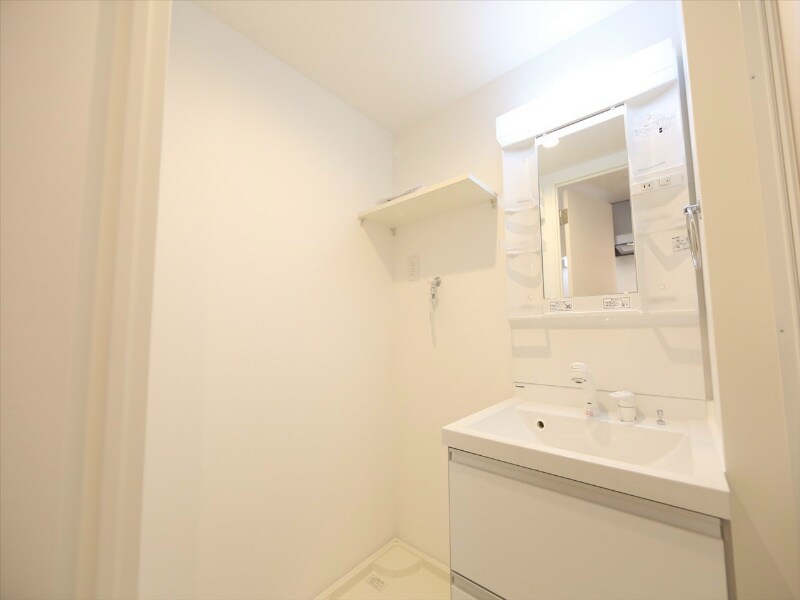 ＭＡＩＳＯＮ ＬＡ ＬＵＭＩＥＲＥ（メゾンラルミエール）の物件内観写真