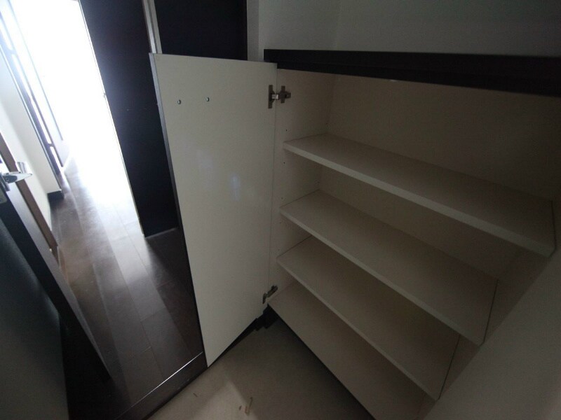 ライブコート泉の物件内観写真