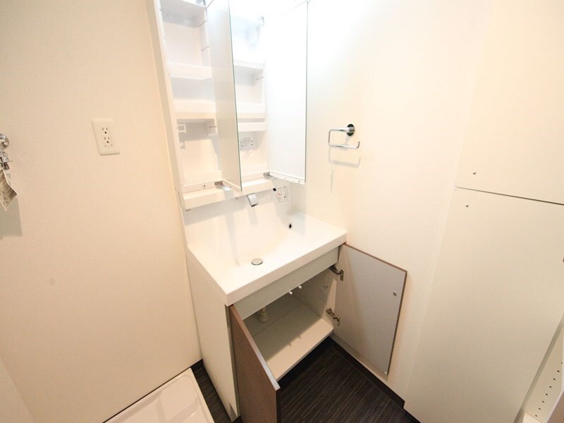 スティングレイつるまの物件内観写真