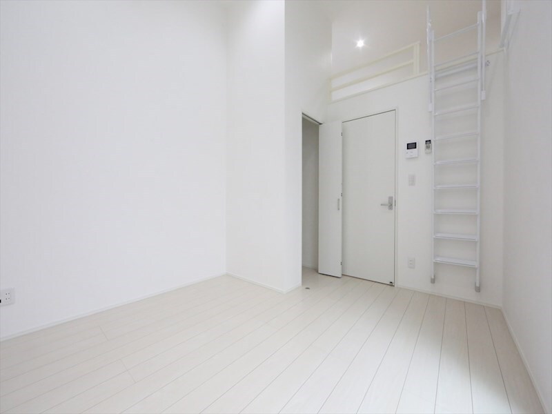 ワルキューレの物件内観写真