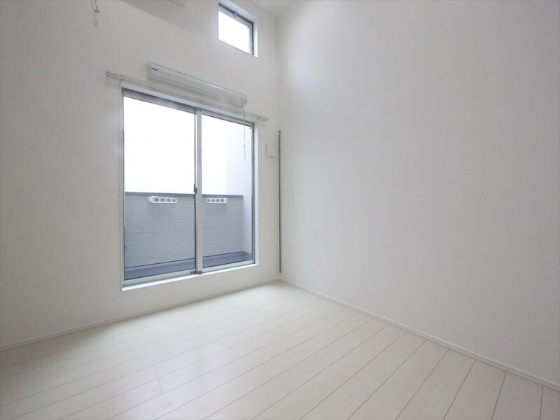 ワルキューレの物件内観写真