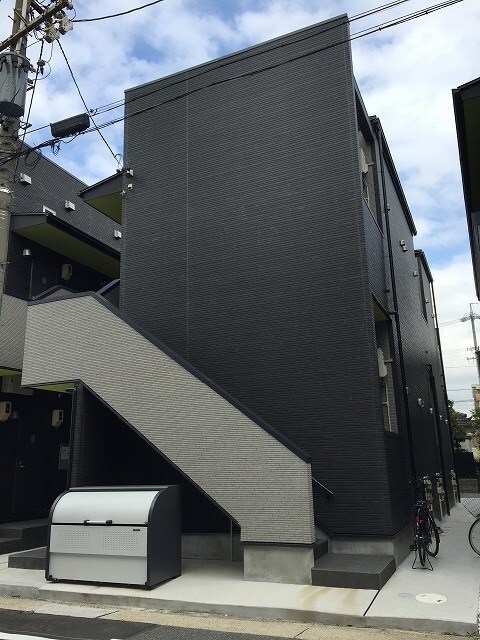 タウンコート鳴海の物件外観写真