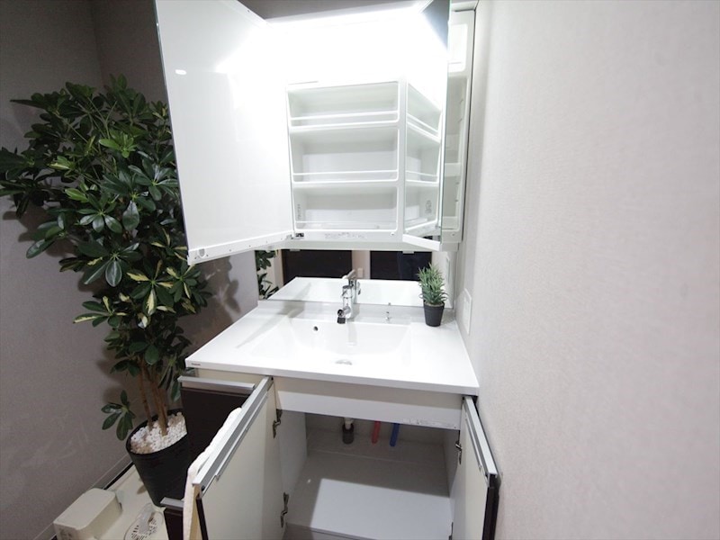 ロイヤルスクエア徳川の物件内観写真