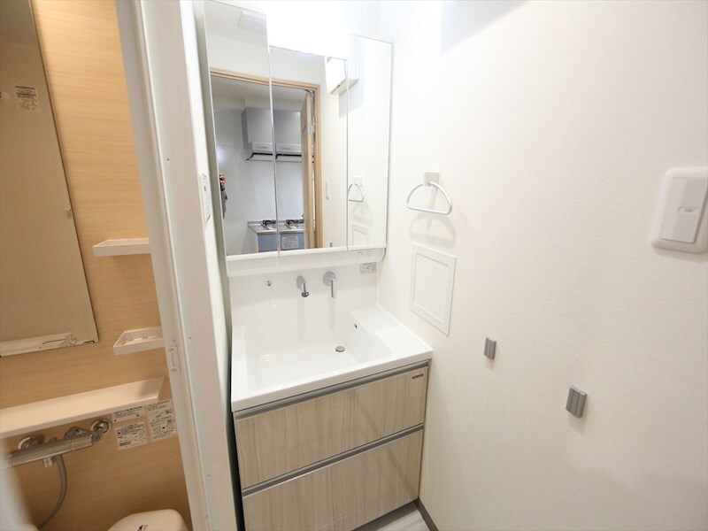 ラフォーレ金山の物件内観写真