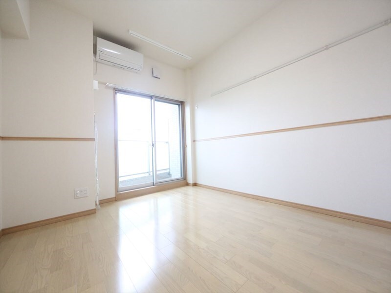 ラフォーレ金山の物件内観写真