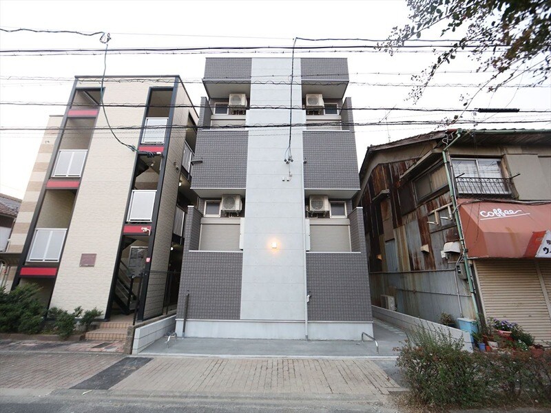 Ｈｏｕｓｅ　Ｏｆ　Ｅｉｇｈｔの物件外観写真