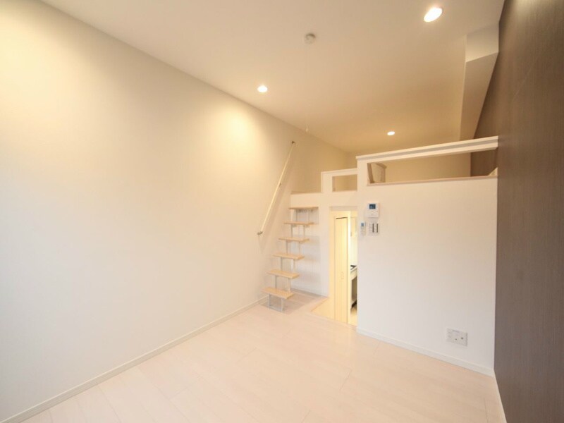 カトルセゾン彩の物件内観写真