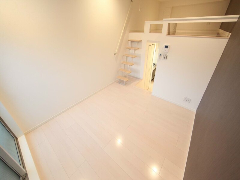 カトルセゾン彩の物件内観写真