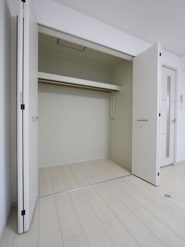 ブルースカイの物件内観写真