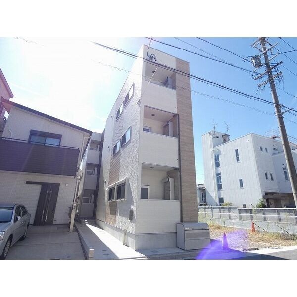 グランシャルム中村の物件外観写真