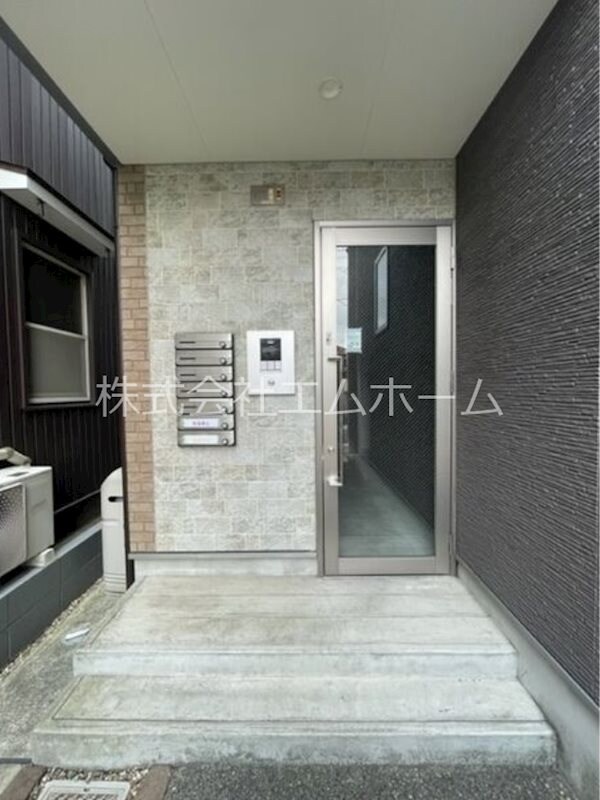 Ｆｌｏｕｒｉｓｈ　ｃｌｕｂの物件外観写真