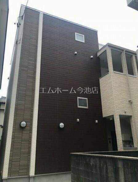 ハーモニーテラス石田町の物件外観写真