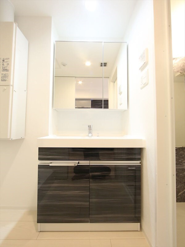 リーデンス名古屋駅西の物件内観写真