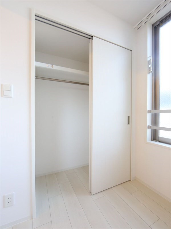 リーデンス名古屋駅西の物件内観写真