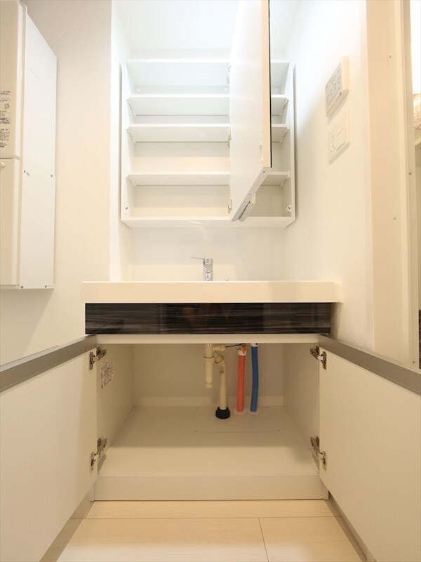 リーデンス名古屋駅西の物件内観写真