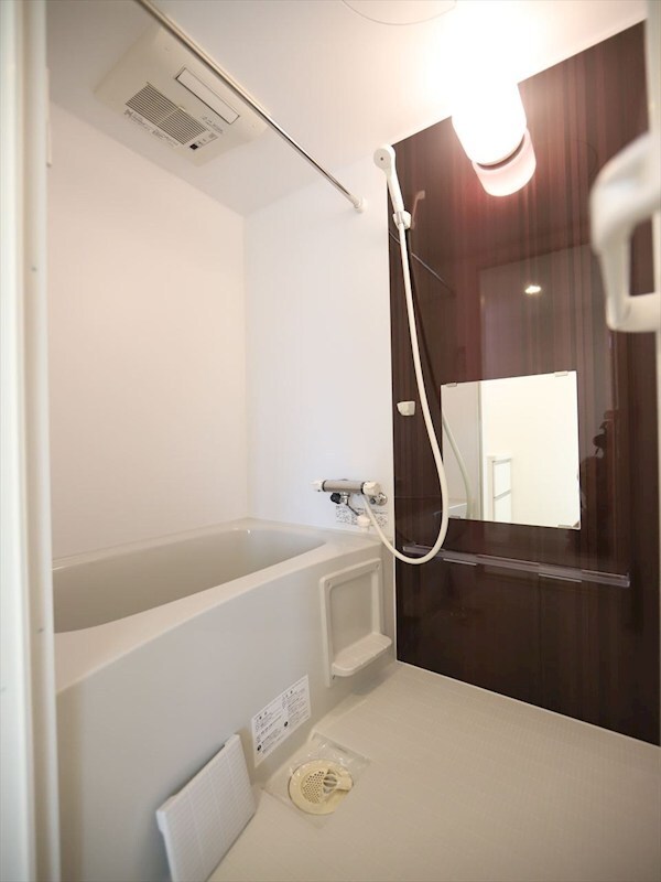 ハーモニーテラス栄生IIIの物件内観写真