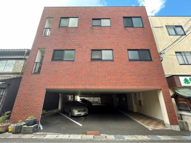 TAKAHIROマンションの物件外観写真