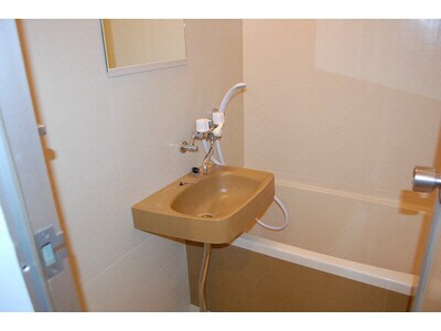 元町駅 徒歩7分 2階の物件内観写真