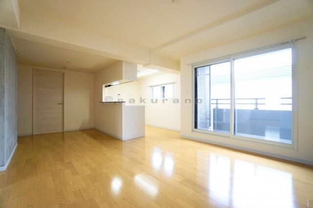 サンアイローヤル19の物件内観写真