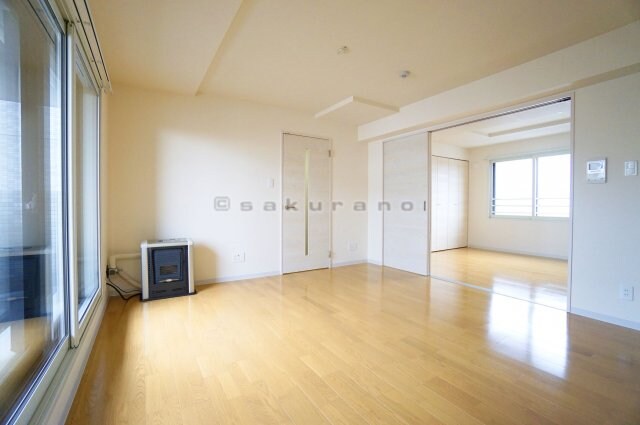 サンアイローヤル19の物件外観写真