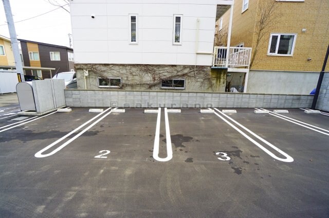 サンアイローヤル19の物件外観写真