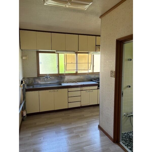 円山西町9丁目戸建の物件内観写真