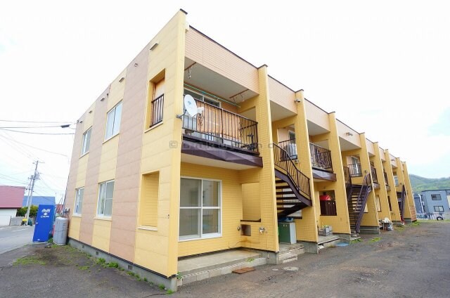 casa jurlique （カサ ジュリーク）の物件外観写真