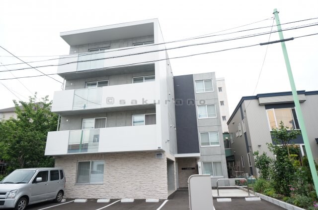 Antique（アンティーク）の物件外観写真