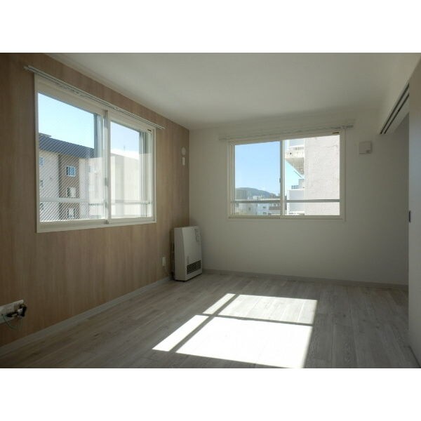 Antique（アンティーク）の物件内観写真