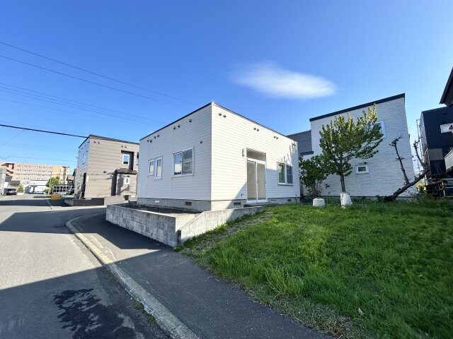 西宮の沢　平屋戸建の物件外観写真