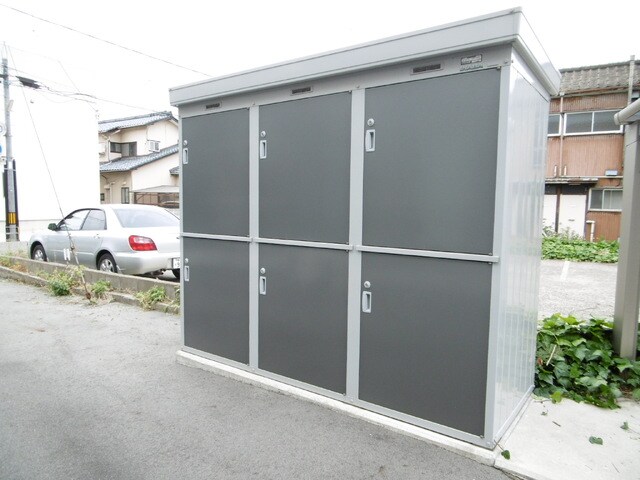 ブルージュの物件外観写真