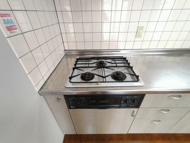 新潟駅 バス10分  山木戸３丁目下車：停歩4分 1階の物件内観写真