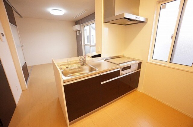 新潟駅 バス11分  山木戸２丁目下車：停歩6分 1階の物件内観写真