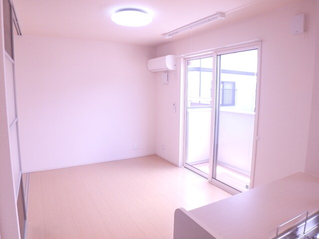 新潟駅 バス11分  山木戸２丁目下車：停歩6分 1階の物件内観写真