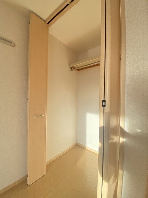 新潟駅 バス30分  向陽３丁目下車：停歩6分 2階の物件内観写真