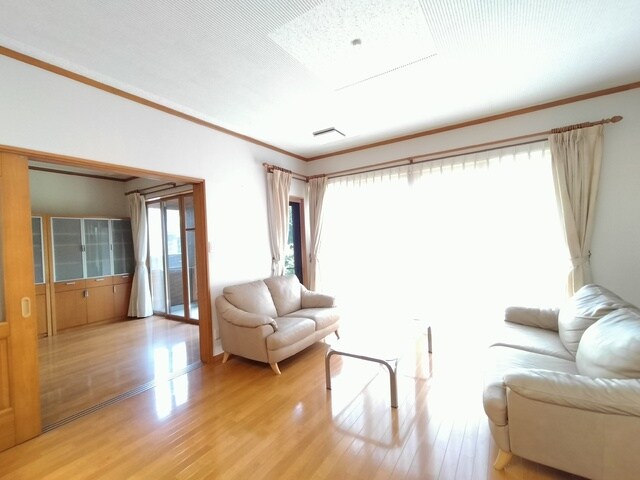 中山８丁目貸家の物件内観写真