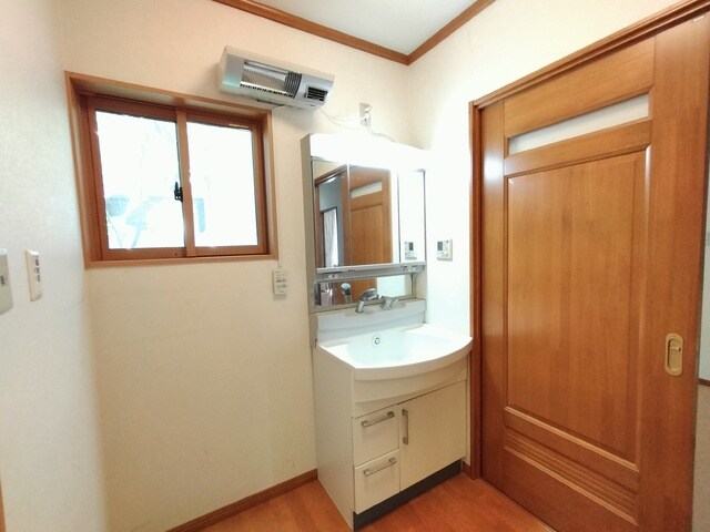 中山８丁目貸家の物件内観写真