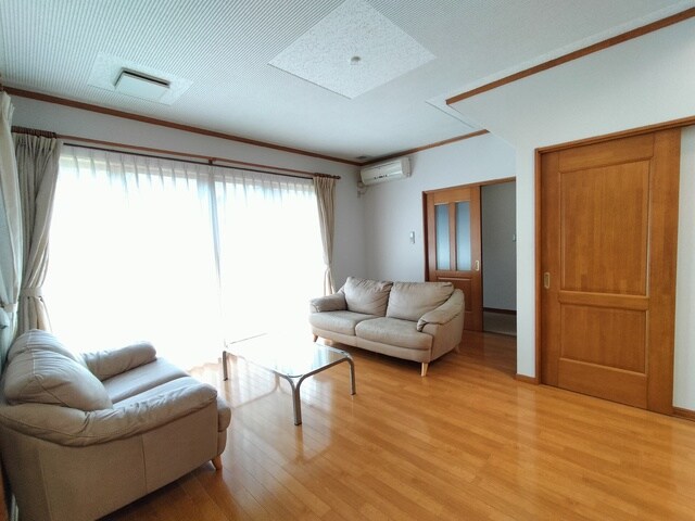 中山８丁目貸家の物件内観写真