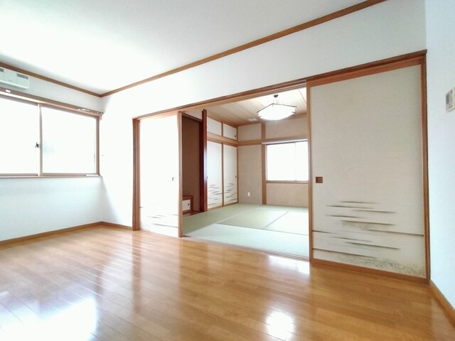 中山８丁目貸家の物件内観写真