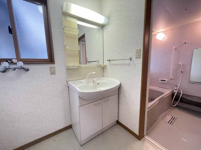 新潟駅 バス11分  北谷内下車：停歩7分 2階の物件内観写真