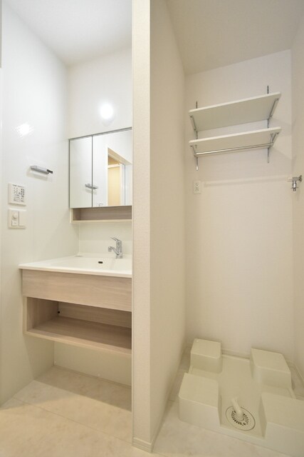 新潟駅 バス10分  新潟万代病院前下車：停歩13分 2階の物件内観写真