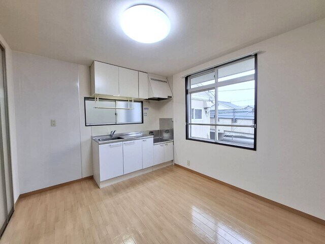 新潟駅 バス10分  中山５丁目下車：停歩3分 2階の物件内観写真