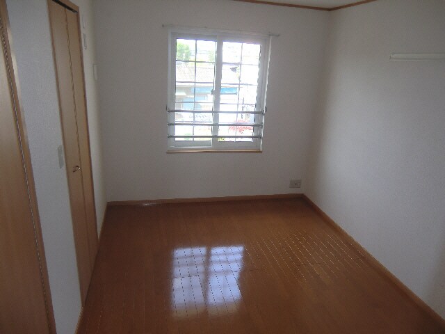 宇都宮駅 バス16分  楡木街道入り口下車：停歩6分 2階の物件内観写真