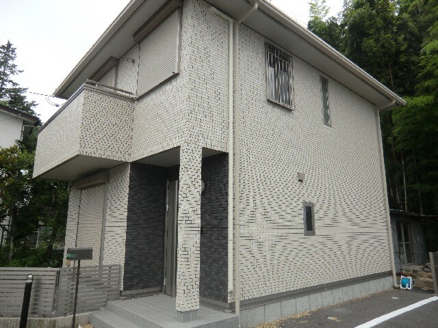 宇都宮駅 バス10分  今泉新町下車：停歩2分 1-2階の物件外観写真