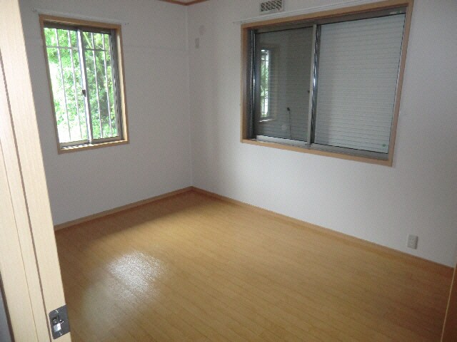宇都宮駅 バス10分  今泉新町下車：停歩2分 1-2階の物件内観写真