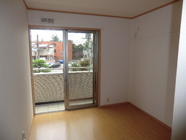 宇都宮駅 バス10分  今泉新町下車：停歩2分 1-2階の物件内観写真