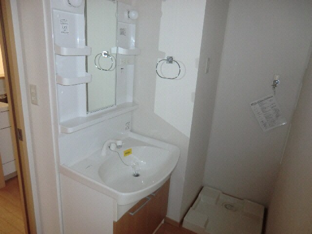 宇都宮駅 バス10分  今泉新町下車：停歩2分 1-2階の物件内観写真